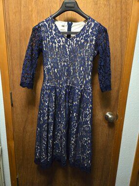 Yishiqi Blue Lace Women's Dress Size M